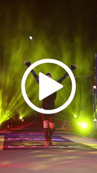 BIB:  <button type="button" onclick="openModal(27085679)" class="btn btn-primary btn-sm float-right" data-toggle="modal" data-target=".modal-high-quality">
                <i class="fa fa-download"></i> Download
                </button>